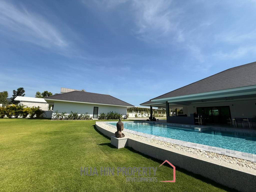 Large Luxury 6 bed pool vila