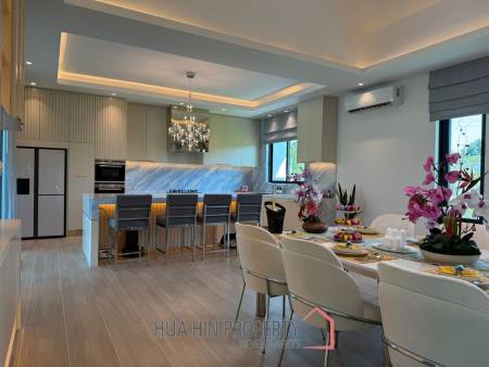 Large Luxury 6 bed pool vila