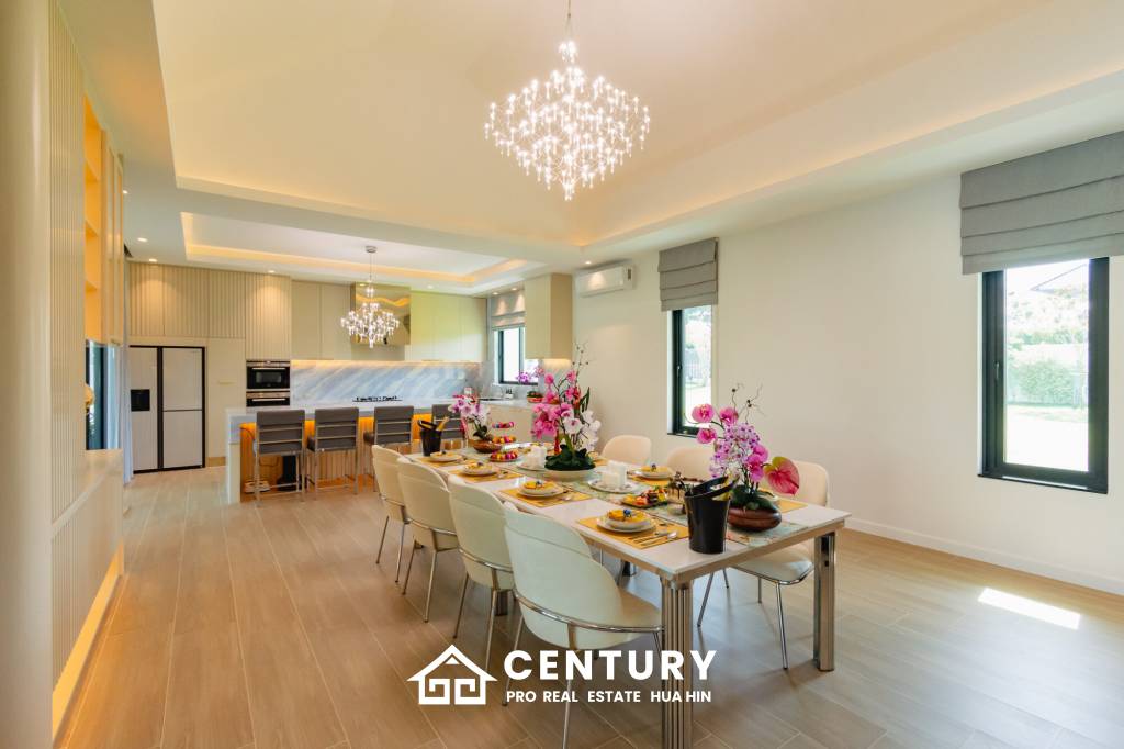 Large Luxury 6 bed pool vila