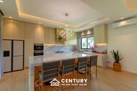 Large Luxury 6 bed pool vila