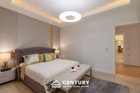 Large Luxury 6 bed pool vila