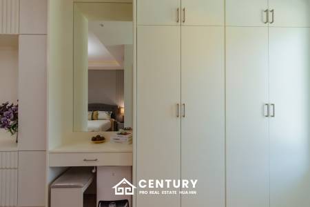 Large Luxury 6 bed pool vila