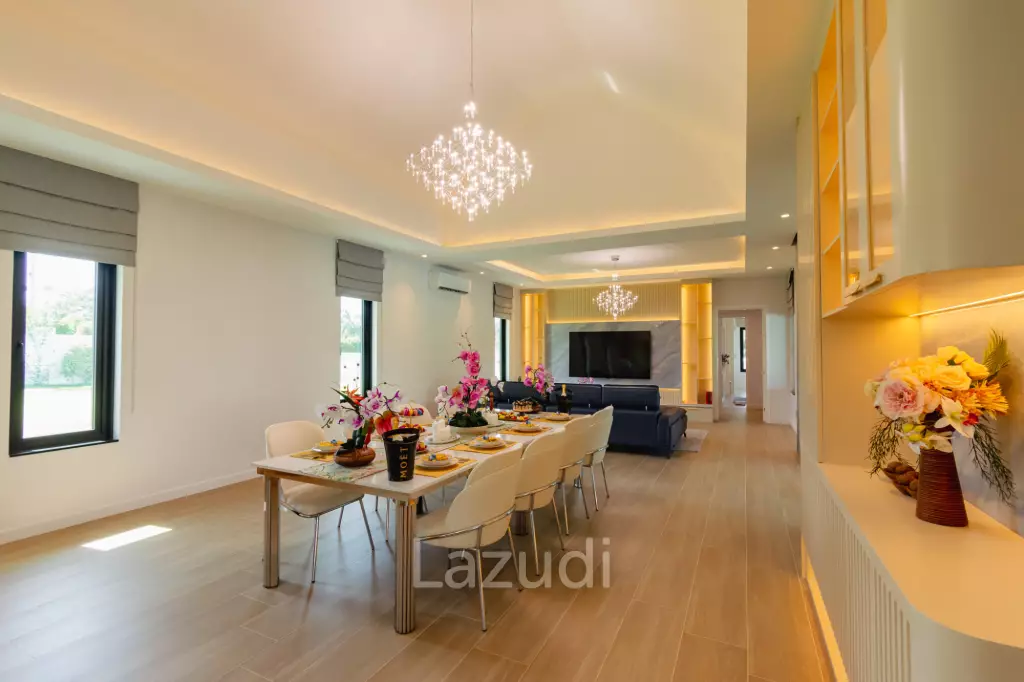 Large Luxury 6 bed pool vila