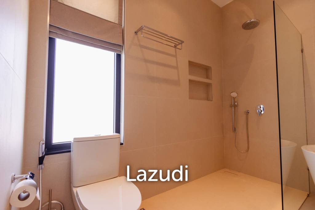 Large Luxury 6 bed pool vila