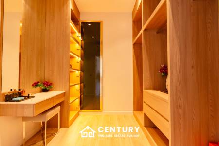 Large Luxury 6 bed pool vila