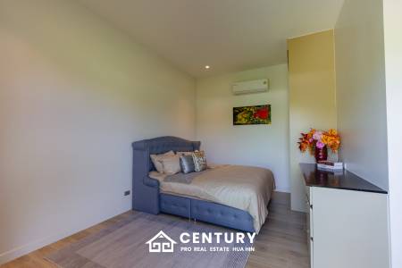 Large Luxury 6 bed pool vila