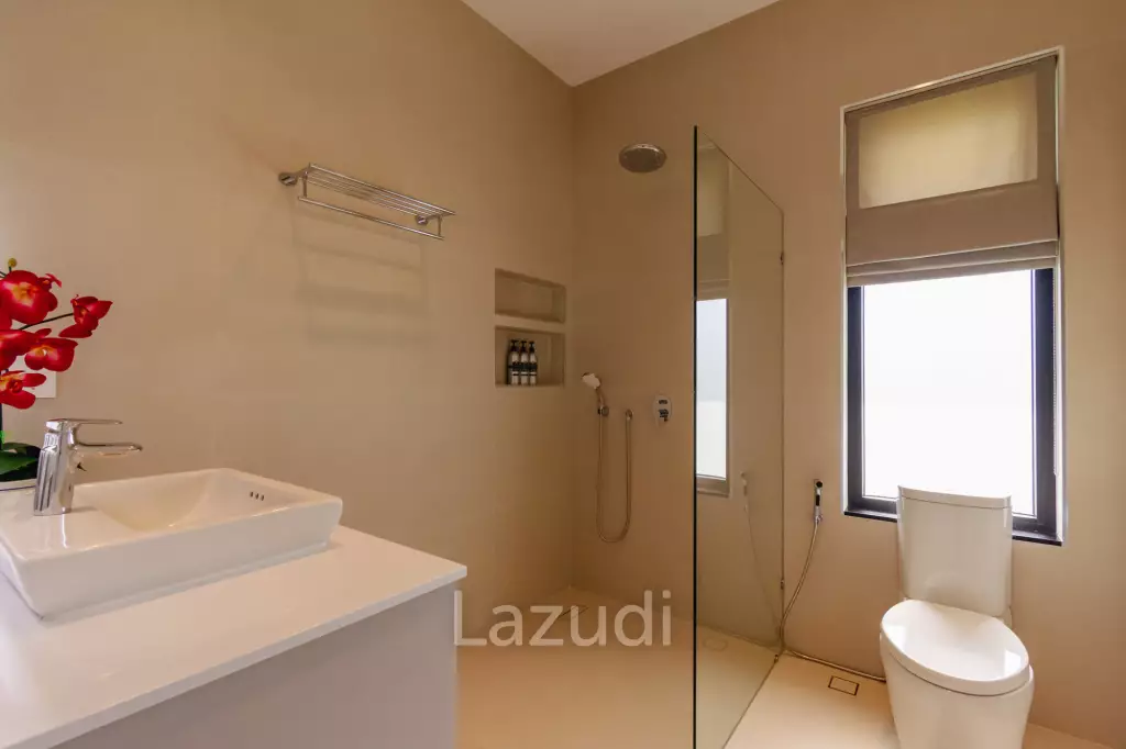 Large Luxury 6 bed pool vila