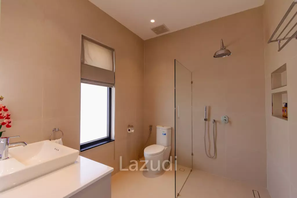 Large Luxury 6 bed pool vila