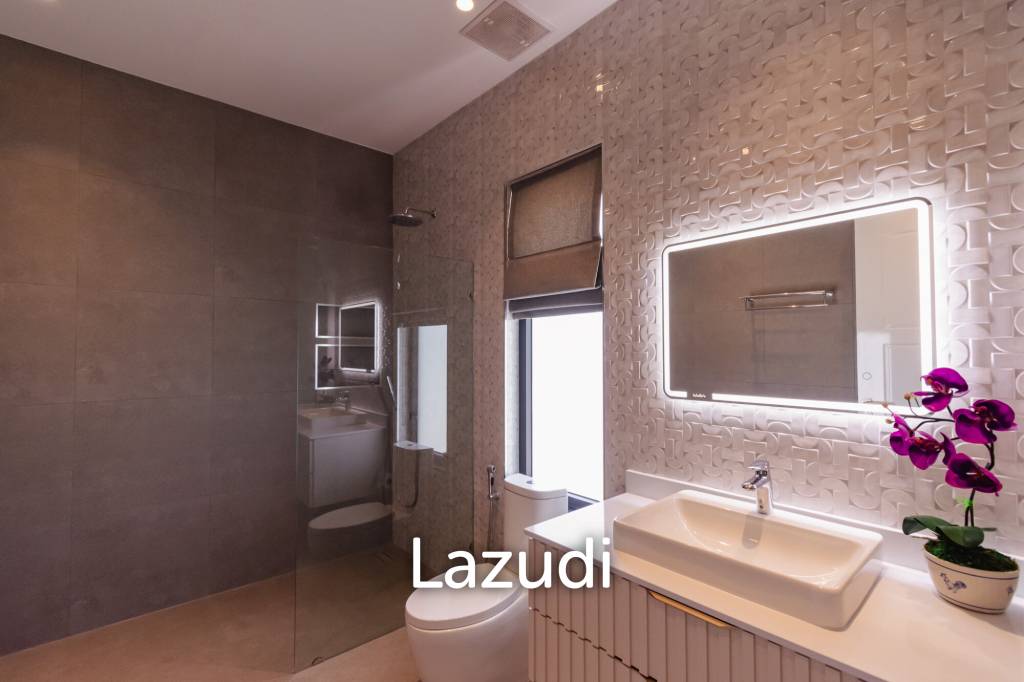 Large Luxury 6 bed pool vila