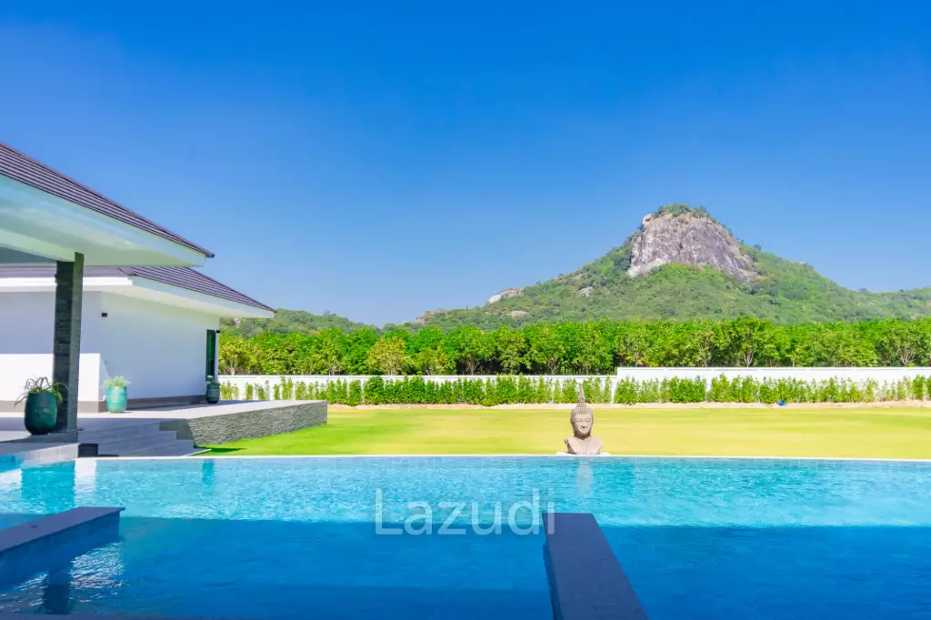 Large Luxury 6 bed pool vila