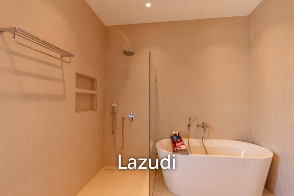 Large Luxury 6 bed pool vila