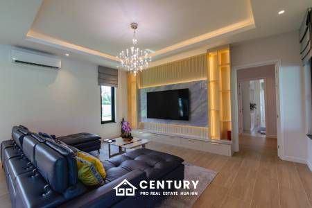 Large Luxury 6 bed pool vila