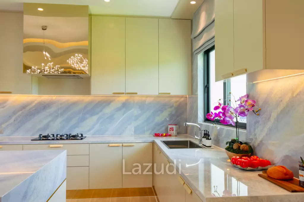 Large Luxury 6 bed pool vila
