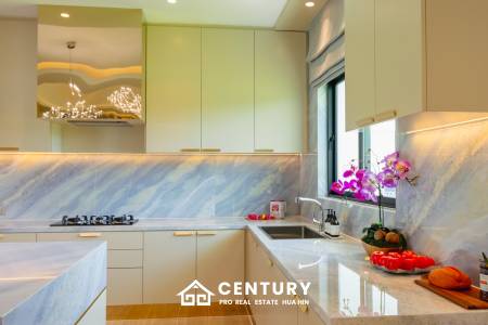 Large Luxury 6 bed pool vila