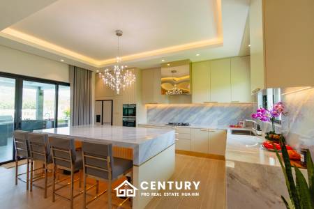 Large Luxury 6 bed pool vila