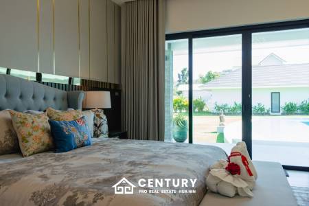 Large Luxury 6 bed pool vila