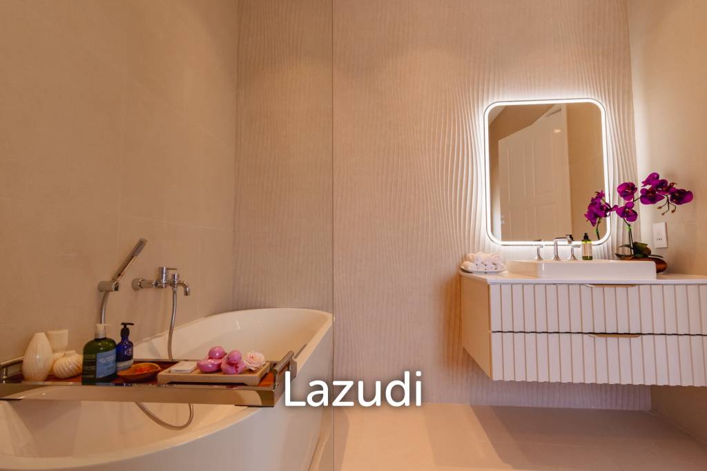 Large Luxury 6 bed pool vila