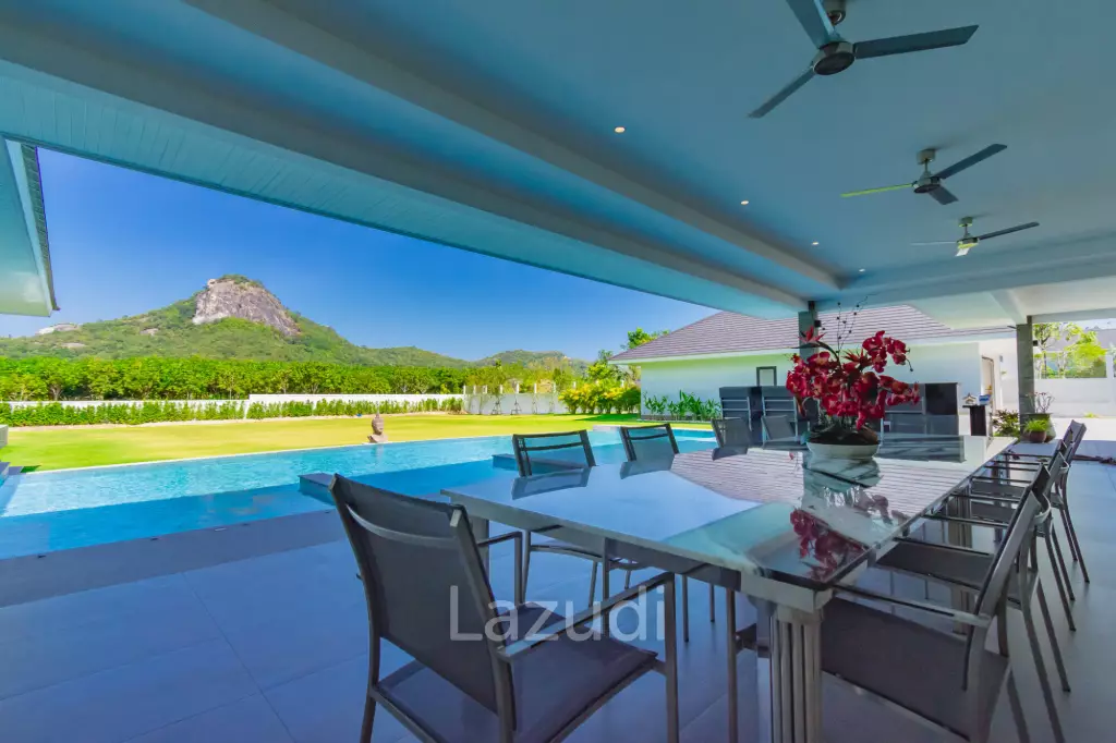 Large Luxury 6 bed pool vila