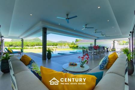 Large Luxury 6 bed pool vila