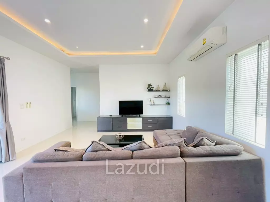 Aria: 3 Bedroom 3 bathroom Pool Villa for Rent (Near Town)