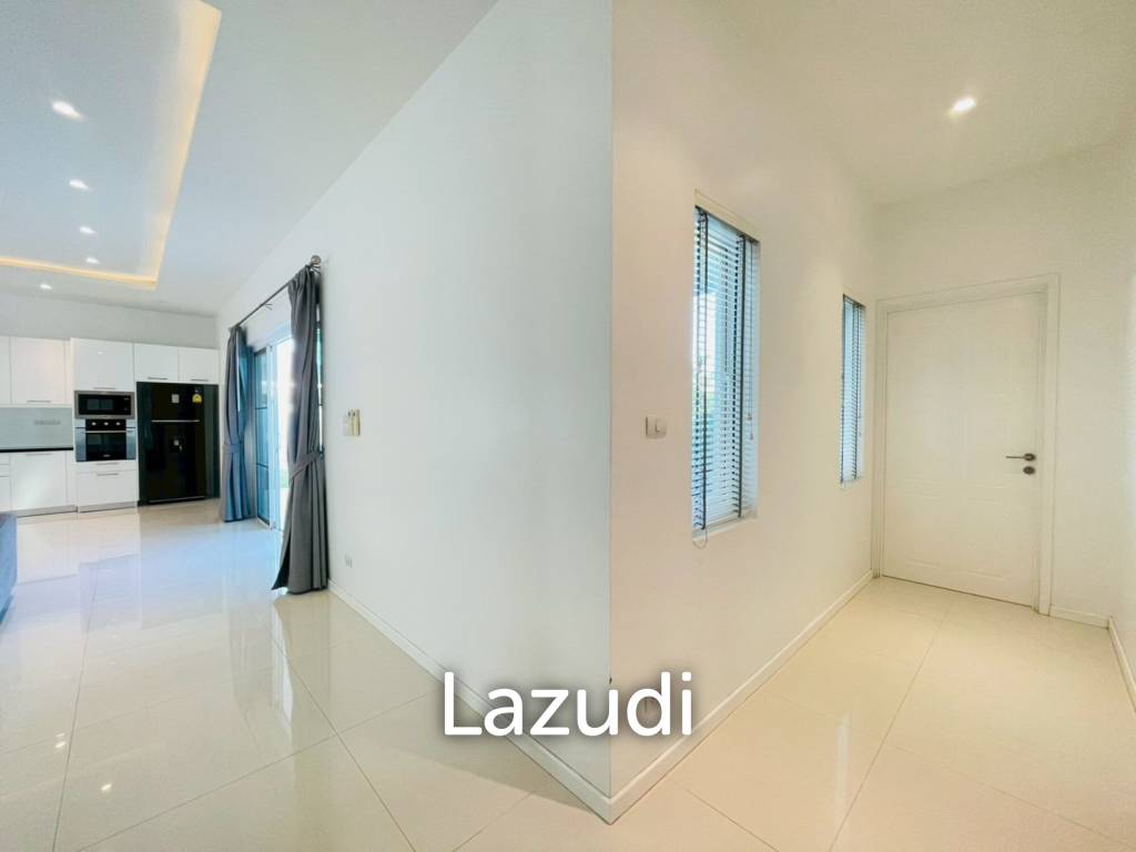 Aria: 3 Bedroom 3 bathroom Pool Villa for Rent (Near Town)