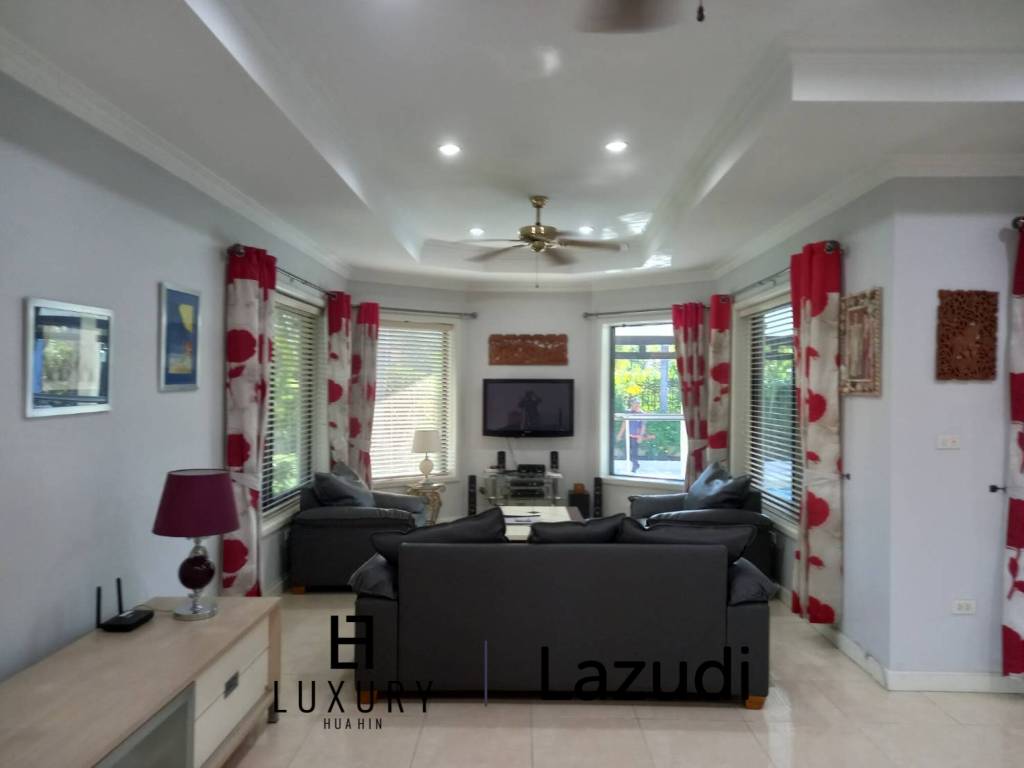 450 metro cuadrado 3 ` 2 Baño Villa de Alquiler