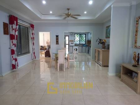 Orchid Villa Hua Hin – Pool Villa mit 3 Schlafzimmern in der Nähe des BluPort Einkaufszentrums