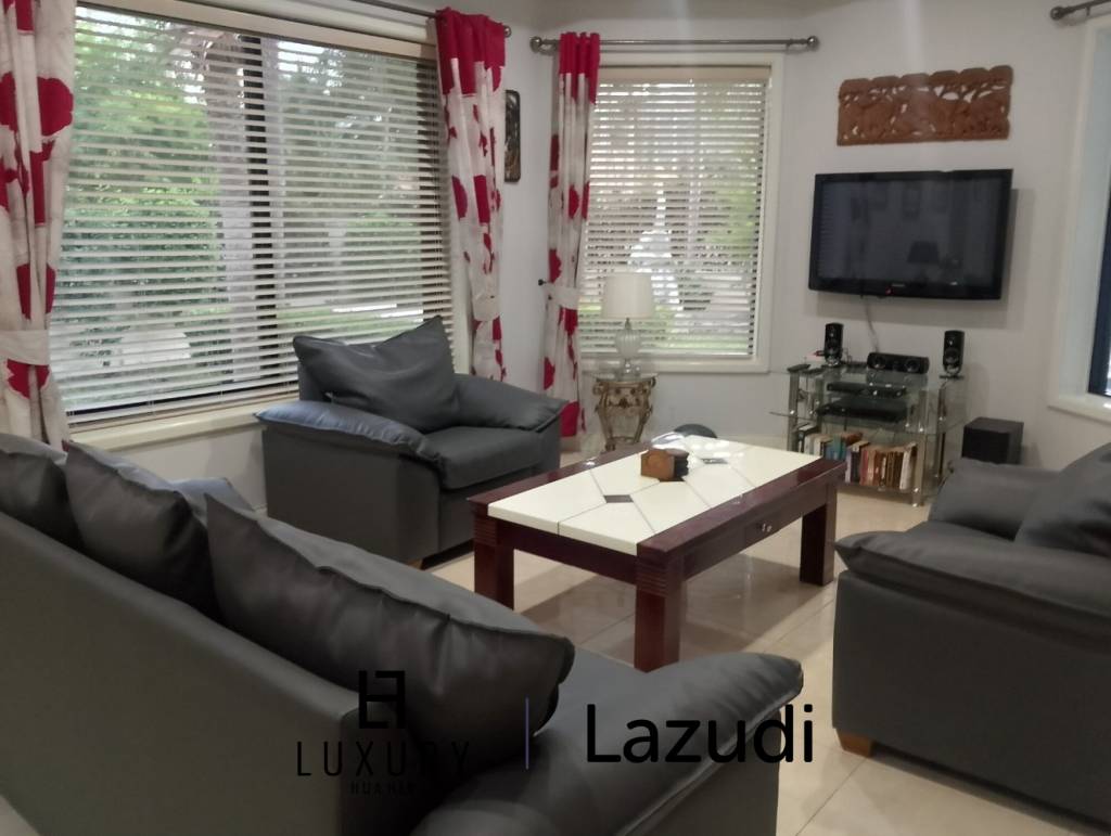 450 metro cuadrado 3 ` 2 Baño Villa de Alquiler