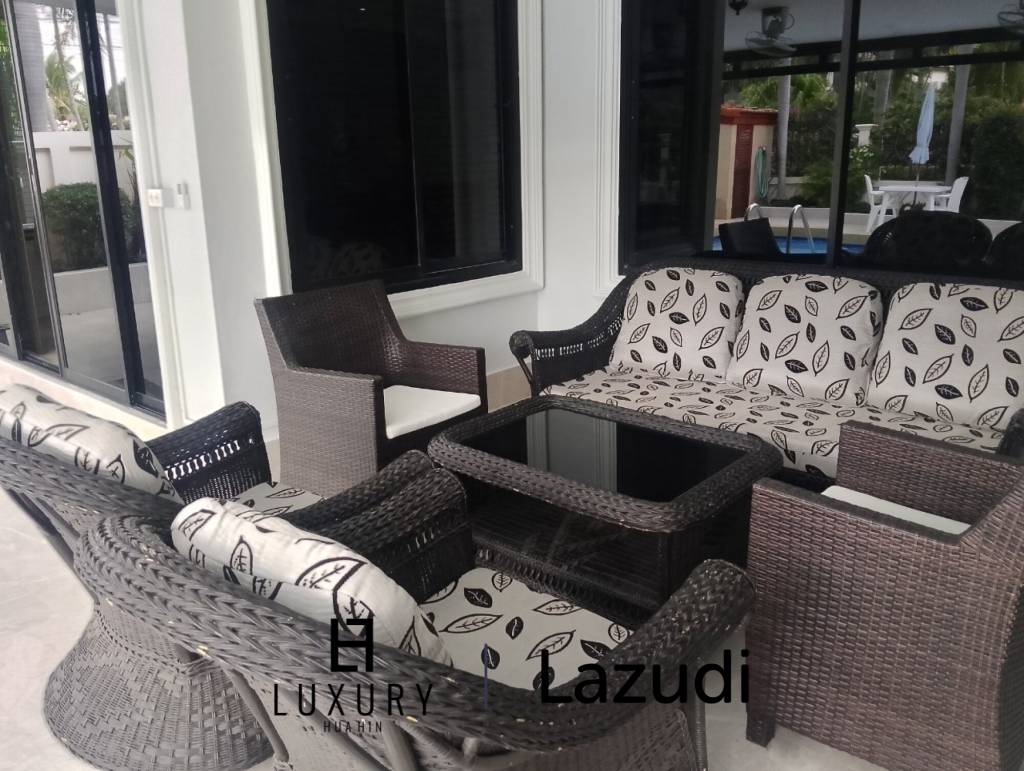 450 metro cuadrado 3 ` 2 Baño Villa de Alquiler