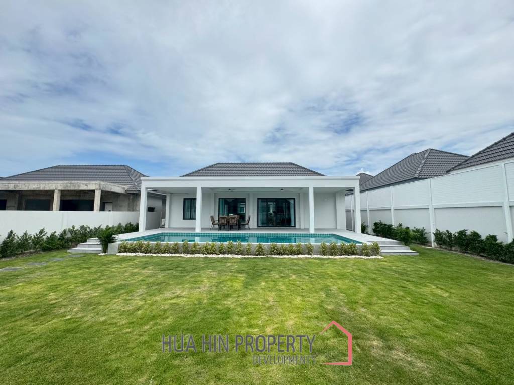 129 sqm modern pool villa in Cha-Am Phetchaburi