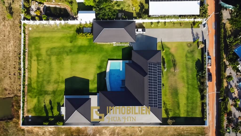 3.980 qm Grundstück / 15 Meter Infinity-Pool / 7 Schlafzimmer