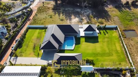 3.980 qm Grundstück / 15 Meter Infinity-Pool / 7 Schlafzimmer