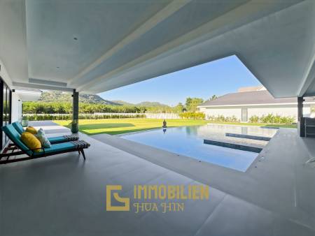 3.980 qm Grundstück / 15 Meter Infinity-Pool / 7 Schlafzimmer