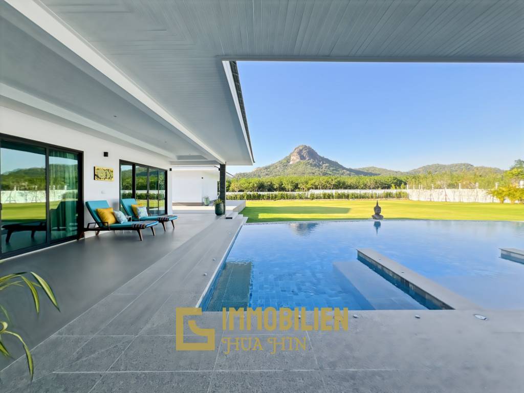 3.980 qm Grundstück / 15 Meter Infinity-Pool / 7 Schlafzimmer