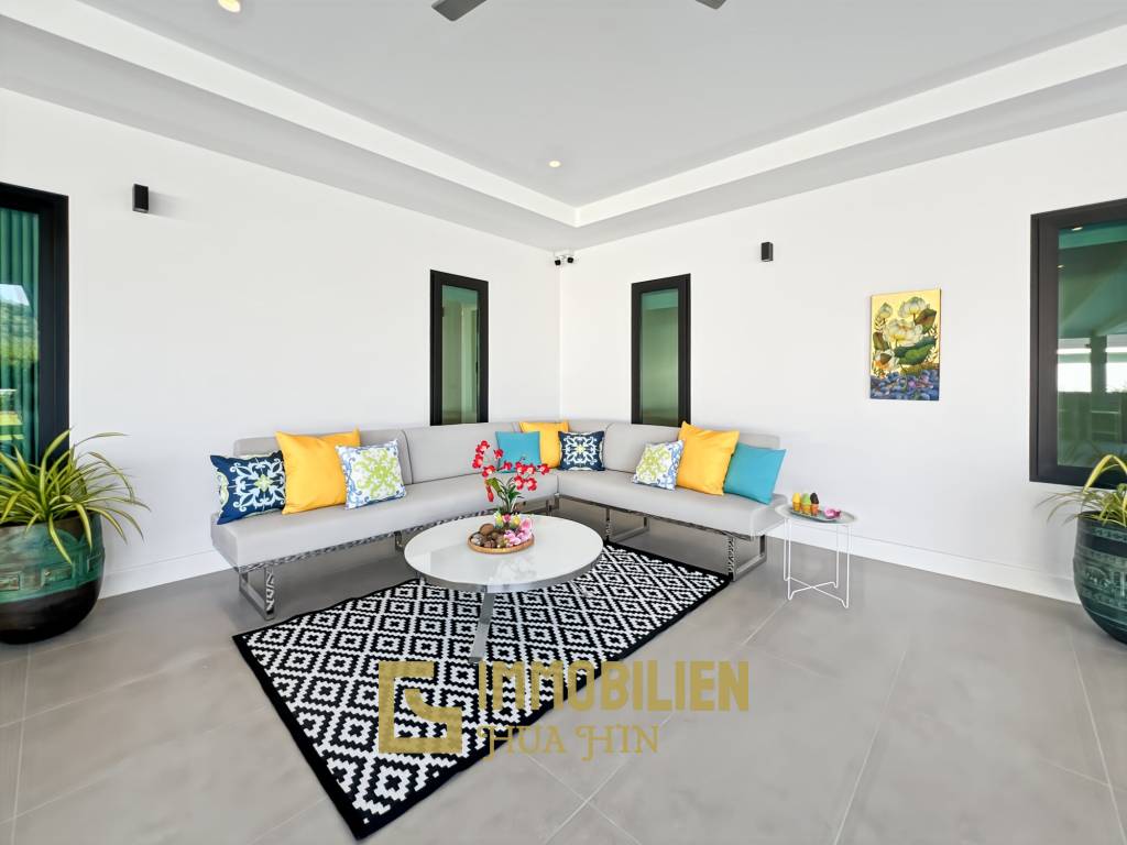 3.980 qm Grundstück / 15 Meter Infinity-Pool / 7 Schlafzimmer