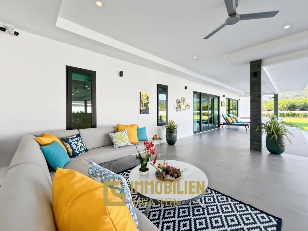 3.980 qm Grundstück / 15 Meter Infinity-Pool / 7 Schlafzimmer