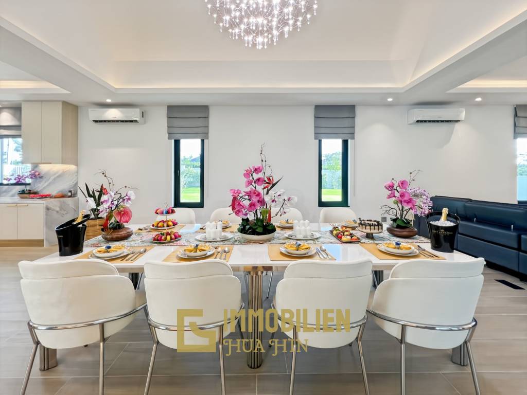 3.980 qm Grundstück / 15 Meter Infinity-Pool / 7 Schlafzimmer