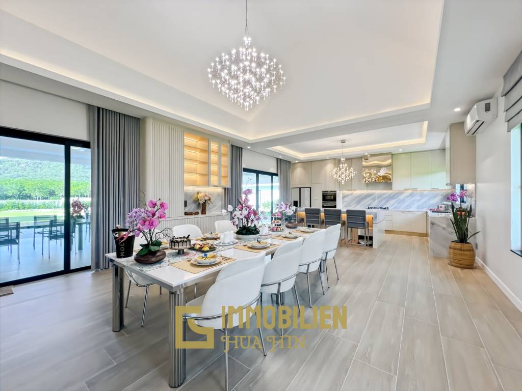 3.980 qm Grundstück / 15 Meter Infinity-Pool / 7 Schlafzimmer