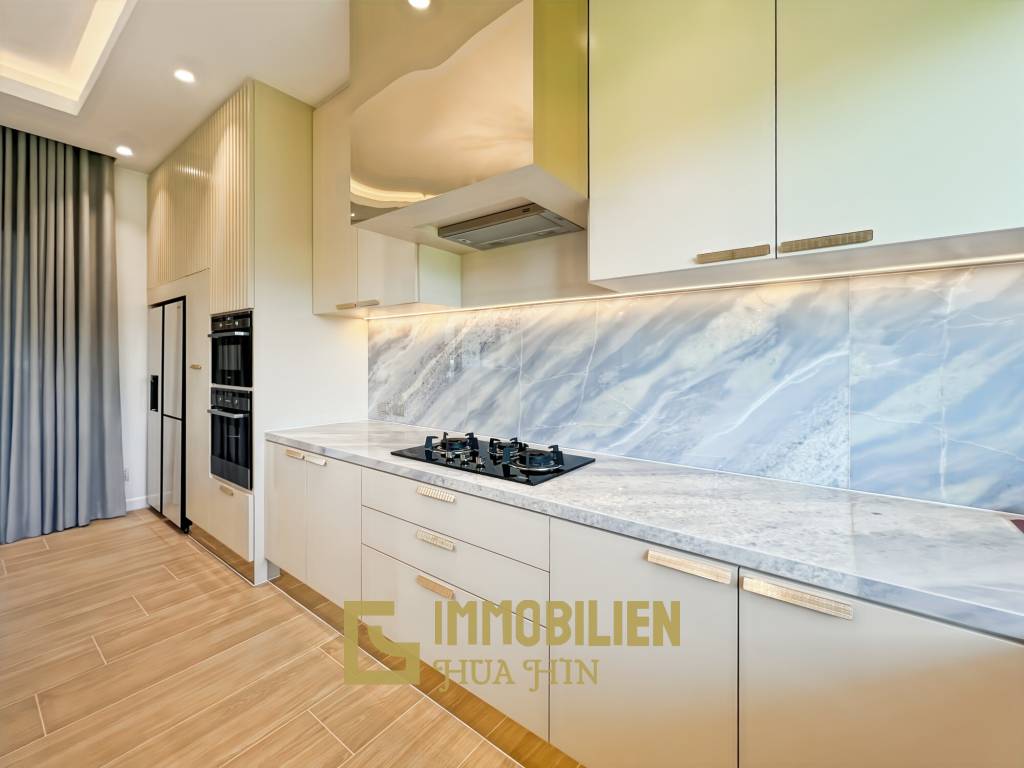 3.980 qm Grundstück / 15 Meter Infinity-Pool / 7 Schlafzimmer