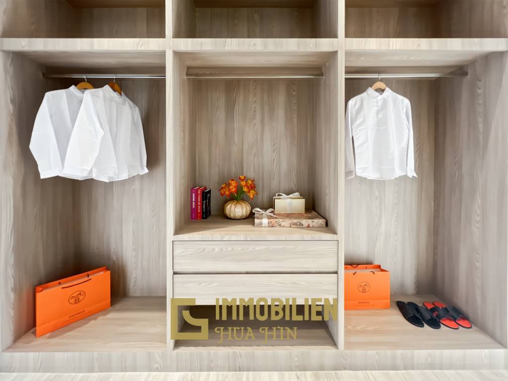 3.980 qm Grundstück / 15 Meter Infinity-Pool / 7 Schlafzimmer