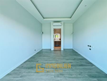 3.980 qm Grundstück / 15 Meter Infinity-Pool / 7 Schlafzimmer