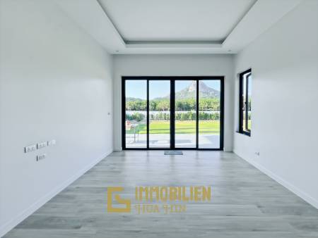 3.980 qm Grundstück / 15 Meter Infinity-Pool / 7 Schlafzimmer