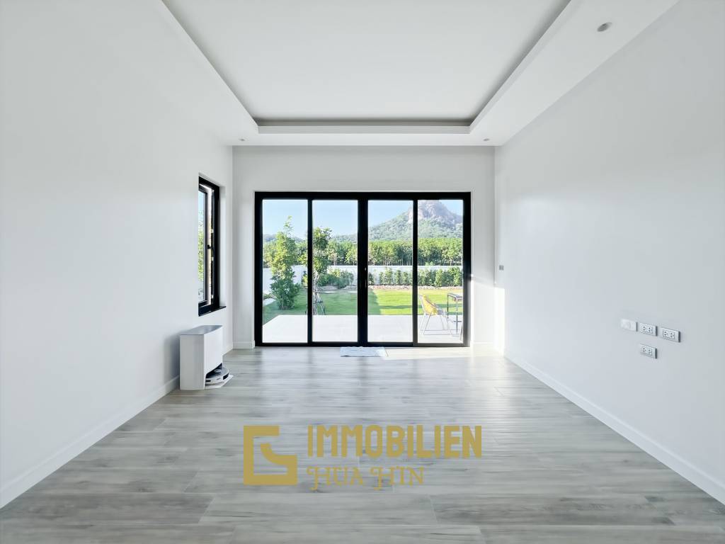 3.980 qm Grundstück / 15 Meter Infinity-Pool / 7 Schlafzimmer