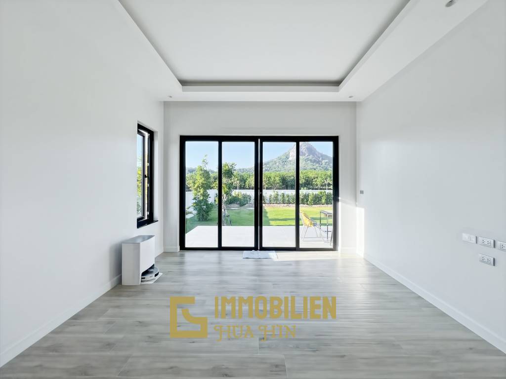 3.980 qm Grundstück / 15 Meter Infinity-Pool / 7 Schlafzimmer