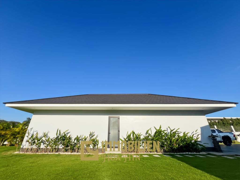 3.980 qm Grundstück / 15 Meter Infinity-Pool / 7 Schlafzimmer