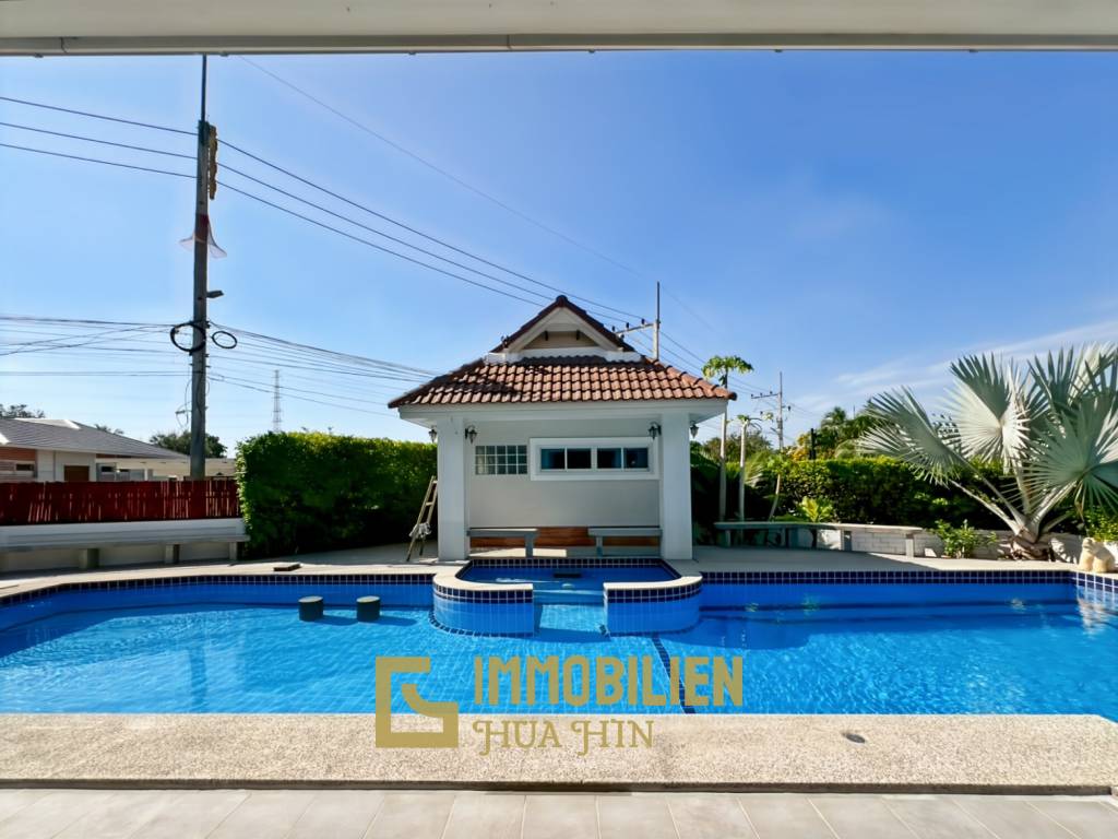 Sauna / ruhige Lage / privater Pool