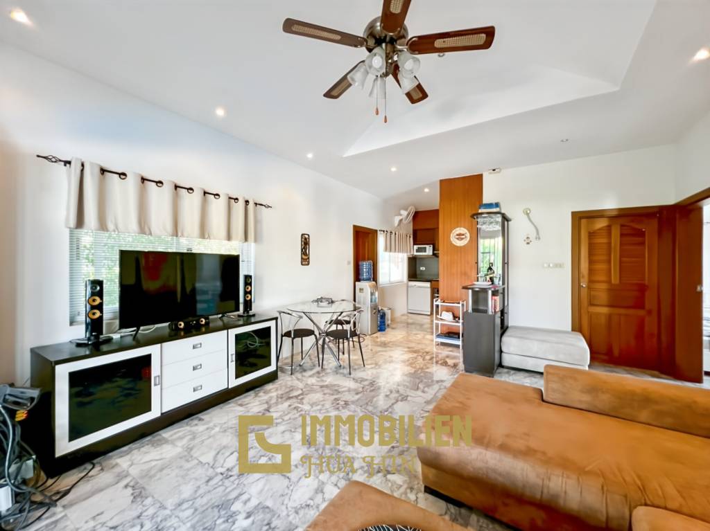 Sauna / ruhige Lage / privater Pool