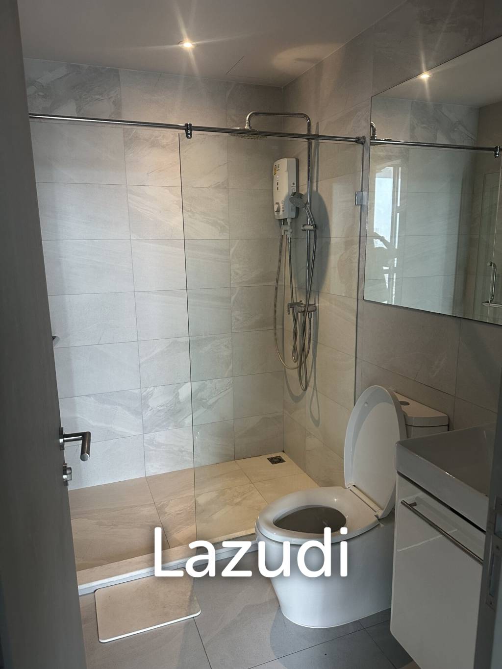 1 Bed 1 Bath 35 SQ.M RHYTHM Ekkamai