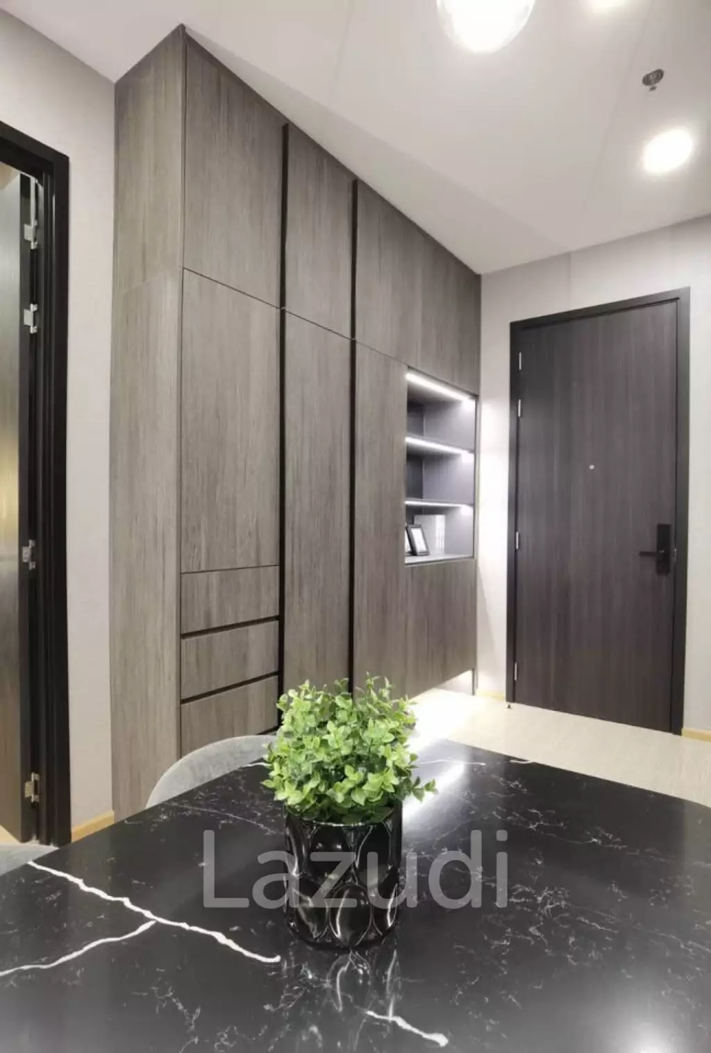 1 Bedroom 1 Bathroom 35 SQ.M Noble Around Ari