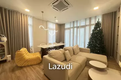367 sqm modern townhouse in Patio Ratchayothin Chantharakasem Chatuchak